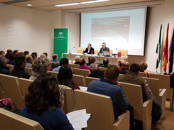 Jornada sobre las ayudas para la mejora de caminos de uso agrario