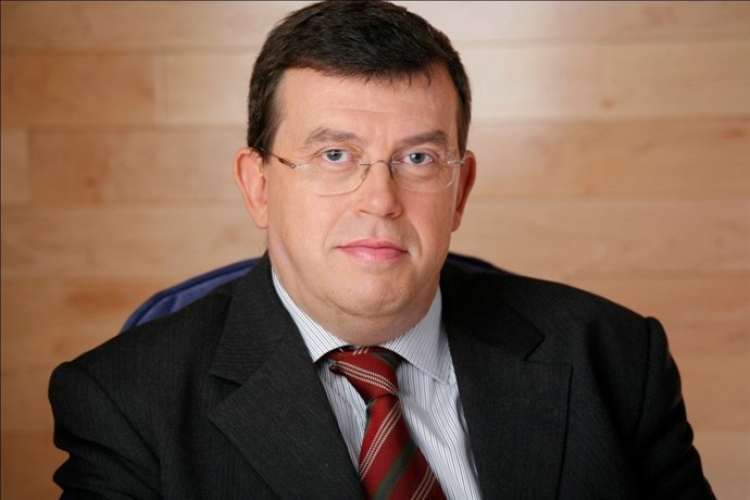 Jordi William Carnes