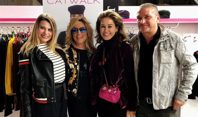 María lapiedra, lydia lozano y gustavo gonzález