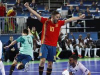 España busca su cita habitual en las 'semis' del Europeo de fútbol sala