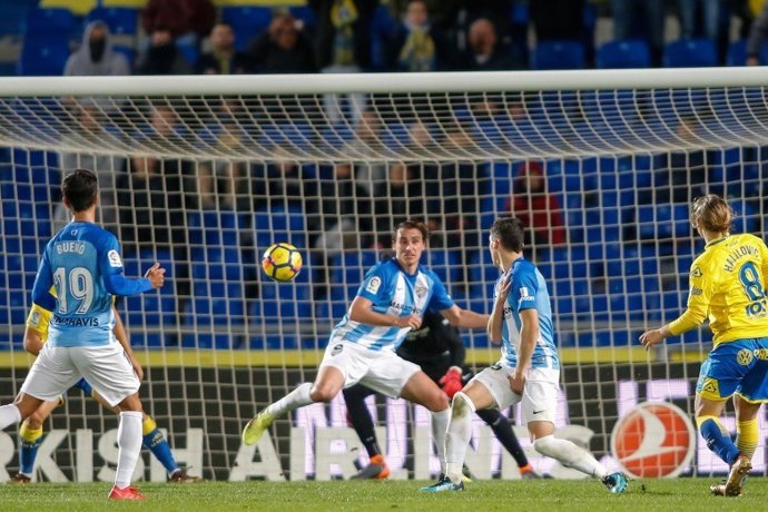 Halilovic en el momento de hacer el gol ante el Málaga