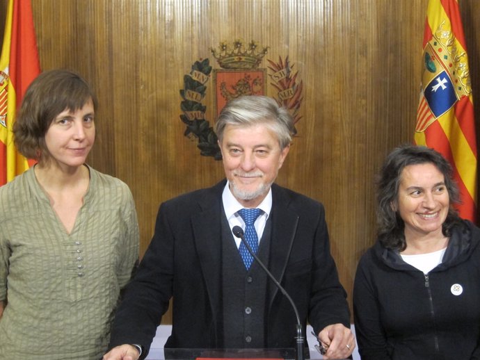 Artigas, Santisteve y Luisa Broto                      