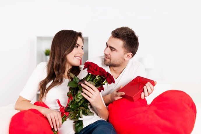 Romántico, San Valentín, Rosas, regalos, amor, romanticismo