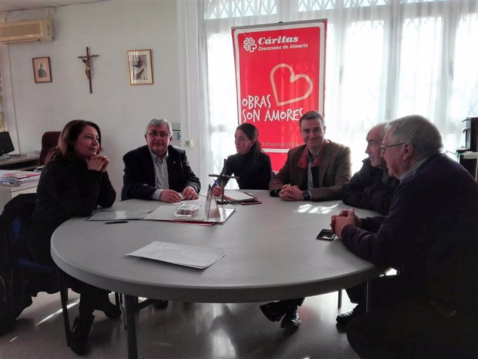 Parlamentarios andaluces se reúne con Cáritas