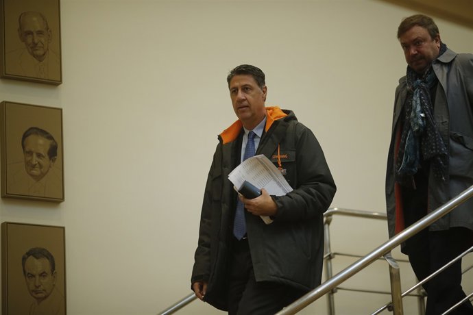 Xavier García Albiol als passadissos del Senat 