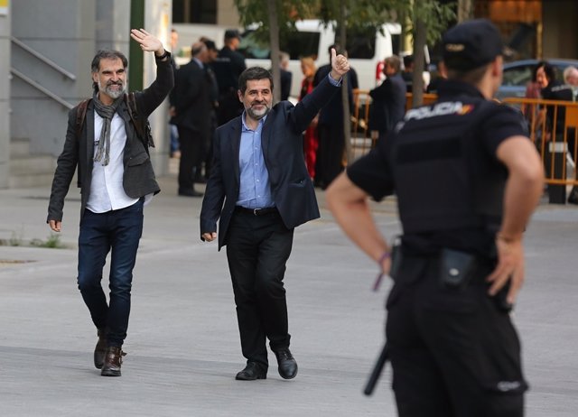 Jordi Sánchez y Jordi Cuixart acuden a declarar a la Audiencia Nacional