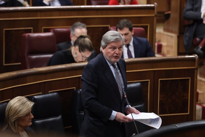 Iñigo Méndez de Vigo en la sesión de control al Gobierno