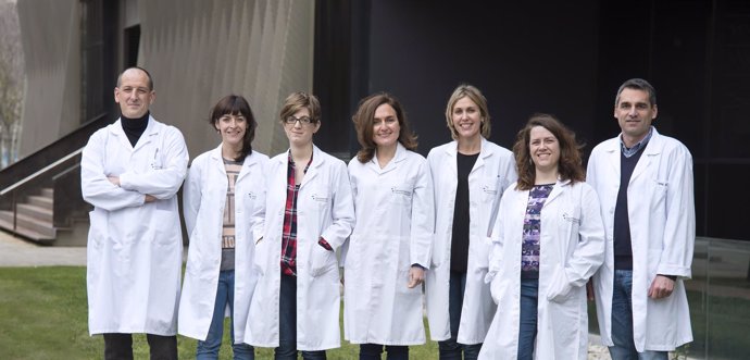 Integrantes del equipo de investigación de Navarrabiomed y la UPNA