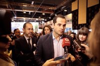 Aguado ve la reunión PSOE-PP sobre regeneración como una "declaración de intenciones para guardar en un cajón"