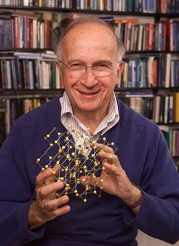 El Premio Nobel de Química Roald Hoffmann