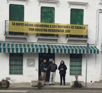 Virginia Pérez visita Cazalla y ve "irrenunciable" la restitución de la residencia de mayores
