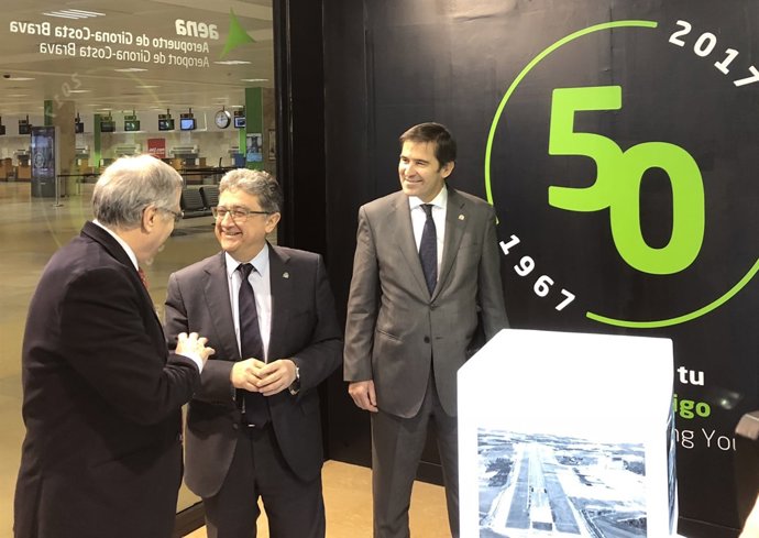 Enric Millo visita l'Aeroport de Girona