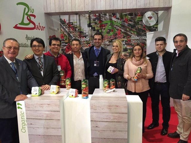 Antonio J. Rodríguez y María López Asensio, arropan al sector en Fruit Logística