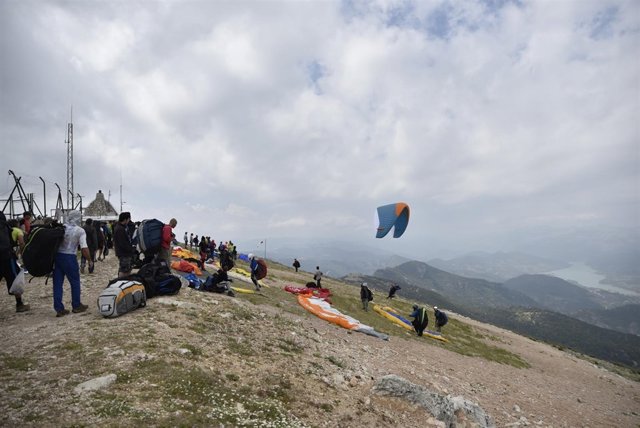 Despegue en El Yelmo (archivo)