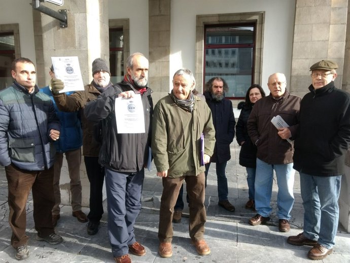 Integrantes de la acusación popular en el caso de UGT.