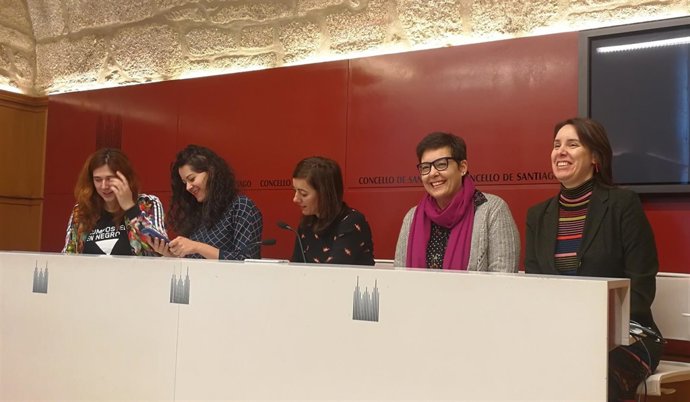 Concejalas de Compostela Aberta presentan una moción de apoyo a la huelga del 8