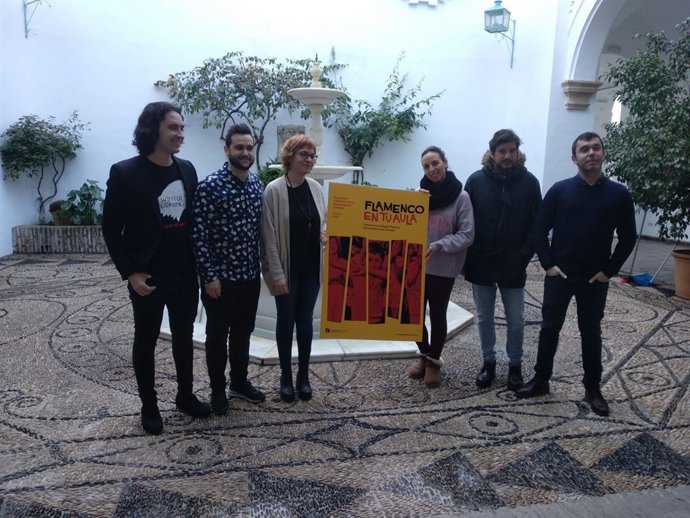 Ruz (izda.), durante la presentaciónn del ciclo