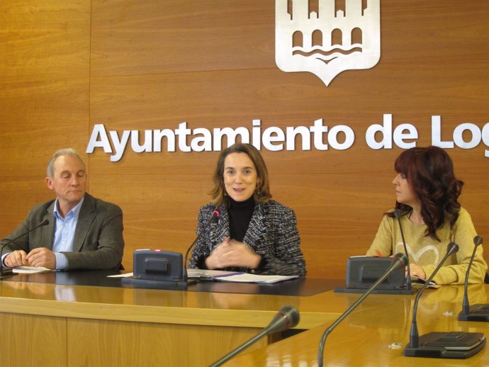 Gamarra, hoy con los alcaldes de Lardero y Villamediana                        