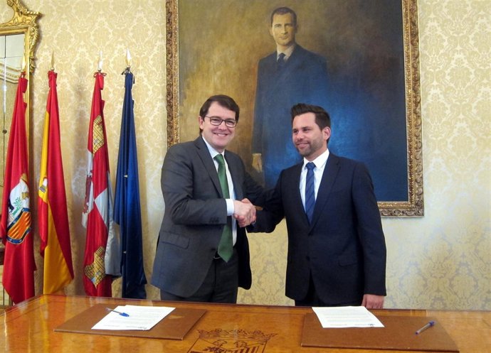 Salamanca.- Alfonso Fernández Mañueco y Alejandro González 