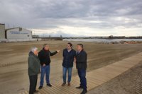 El Ayuntamiento de Marbella y el sector pesquero reclaman a la Junta el dragado urgente de la bocana de La Bajadilla