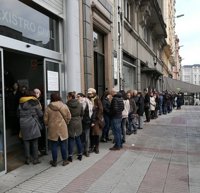 Colapsos en los registros civiles gallegos y protestas a las puertas de los juzgados en el segundo día de huelga