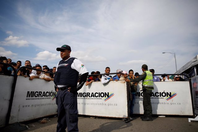 Personas intentado entrar a Colombia desde Venezuela
