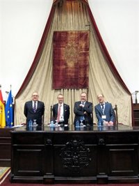 Rey confía en que el próximo curso haya una única prueba estatal para el acceso a la universidad