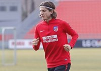 Filipe Luis recibe el alta médica antes de viajar a Málaga