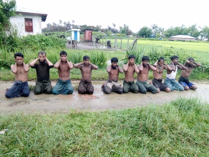 Los diez rohingyas que fueron ejecutados por militares y civiles en Inn Dinn