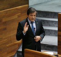 Javier Fernández recuerda a Ciudadanos que se necesita "una mayoría amplia y reforzada" para cambiar la Ley Electoral