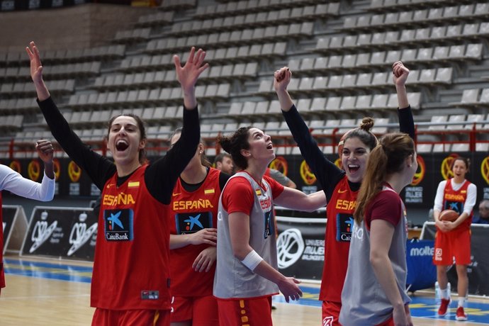Entrenamiento de la selección española femenina de baloncesto
