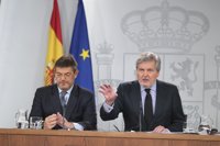 El Gobierno tacha de "pirueta" pretender una presidencia simbólica de Puigdemont y pide a Torrent un candidato legal