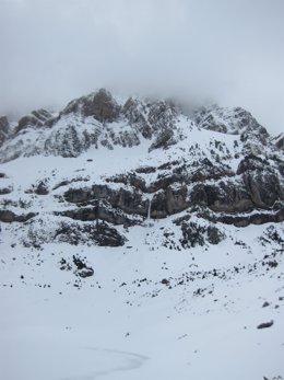 Alud en Peña Telera Pirineo oscense