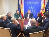 Hostetur recibe amenazas e insultos por regalar un fin de semana gratis a los policías desplazados a Cataluña por el 1-O