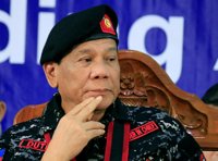 Duterte reta a la fiscal jefe del TPI: "Dispárame, no me detengas"