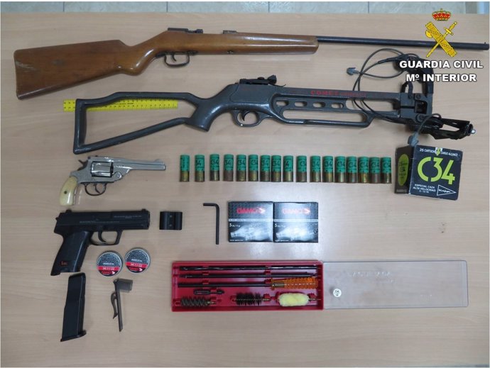 Armas incautadas por la Guardia Civil en El Campello