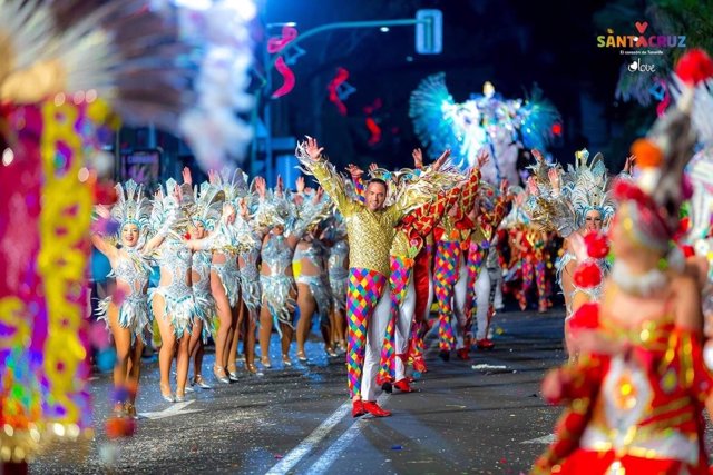 La Cabalgata Anunciadora Del Carnaval De Santa Cruz Reúne A 78000 Personas 4461