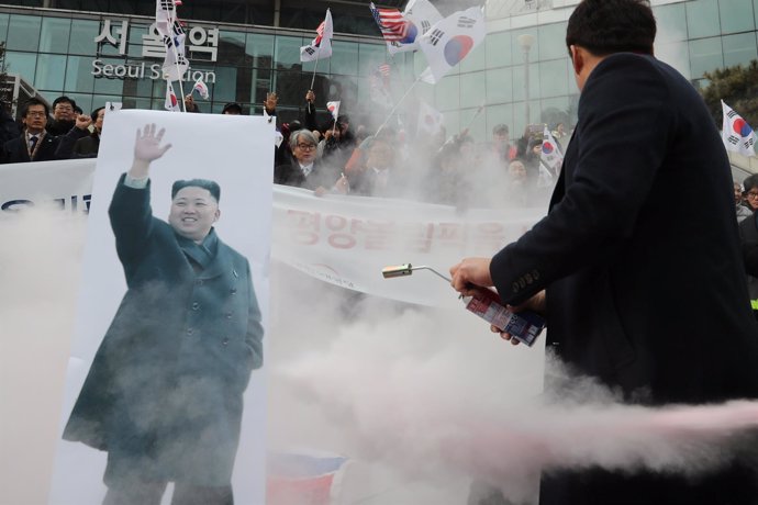 Manifestación contra Corea del Norte en Seúl