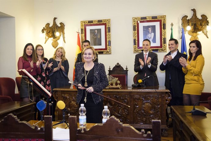 María José Ayuso Escobar (PSOE) es elegida alcaldesa de Aguilar de la Frontera