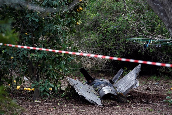 Restos del avión israelí F-16 derribado por un misil antiaéreo sirio