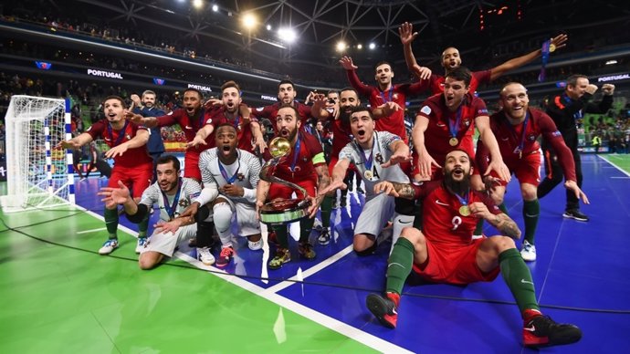 La Portugal de Ricardinho celebra la Eurocopa de fútbol sala
