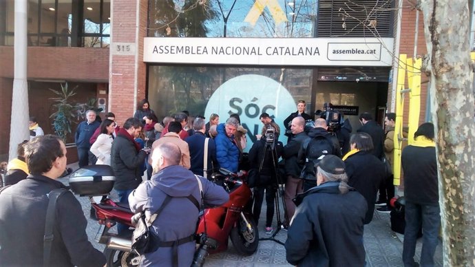 Sede de la ANC durante una entrada de la Guardia Civil por un requerimiento