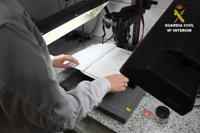 Estafa más de un millón de euros a su propia empresa