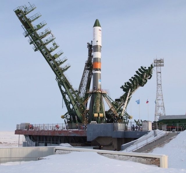 Cohete Soyuz antes del despegue 