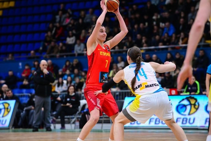 Alba Torrens en el Ucrania - España