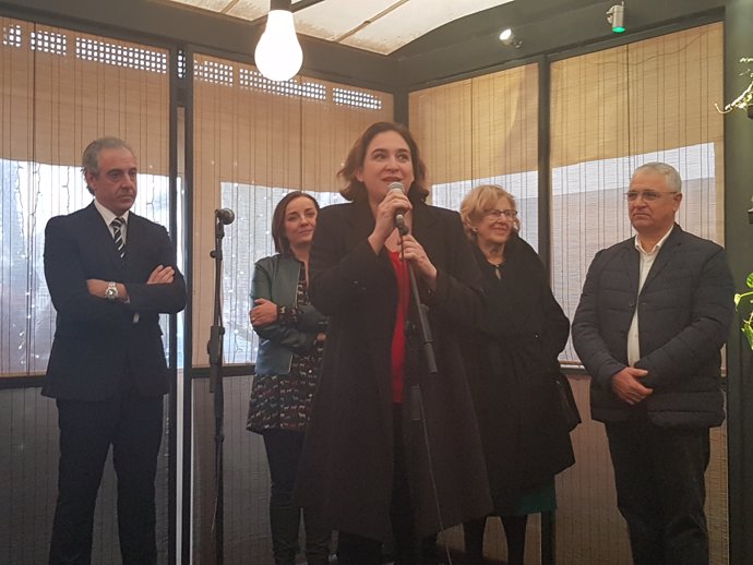  Ada Colau, Manuela Carmena, Pere Chias i José Antonio Aparicio