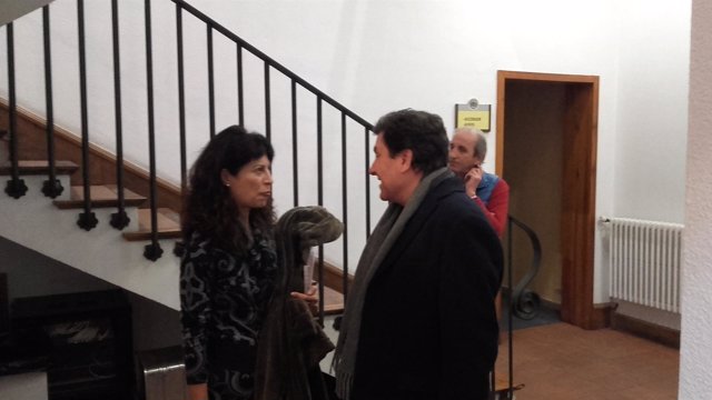 Fernández Carriedo conversa con Ana Redondo