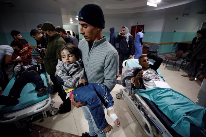 Palestinos heridos tras los enfrentamientos con el Ejército Israelí este viernes