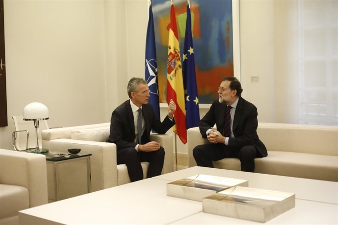 Rajoy recibe en Moncloa al secretario general de la OTAN, Jens Stoltenberg