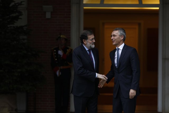 Rajoy recibe en Moncloa al secretario general de la OTAN, Jens Stoltenberg